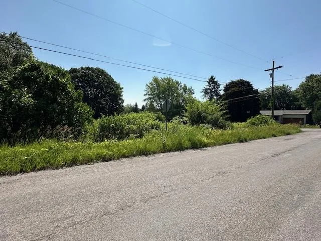 7016 Hilltop Avenue Peninsula Township, MI 49686
