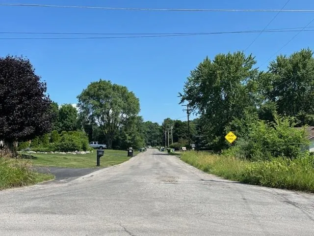 7016 Hilltop Avenue Peninsula Township, MI 49686
