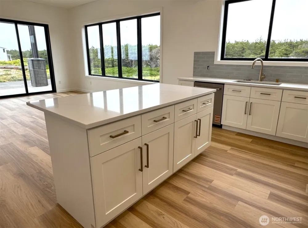 1505 Agate Lane Westport, WA 98595