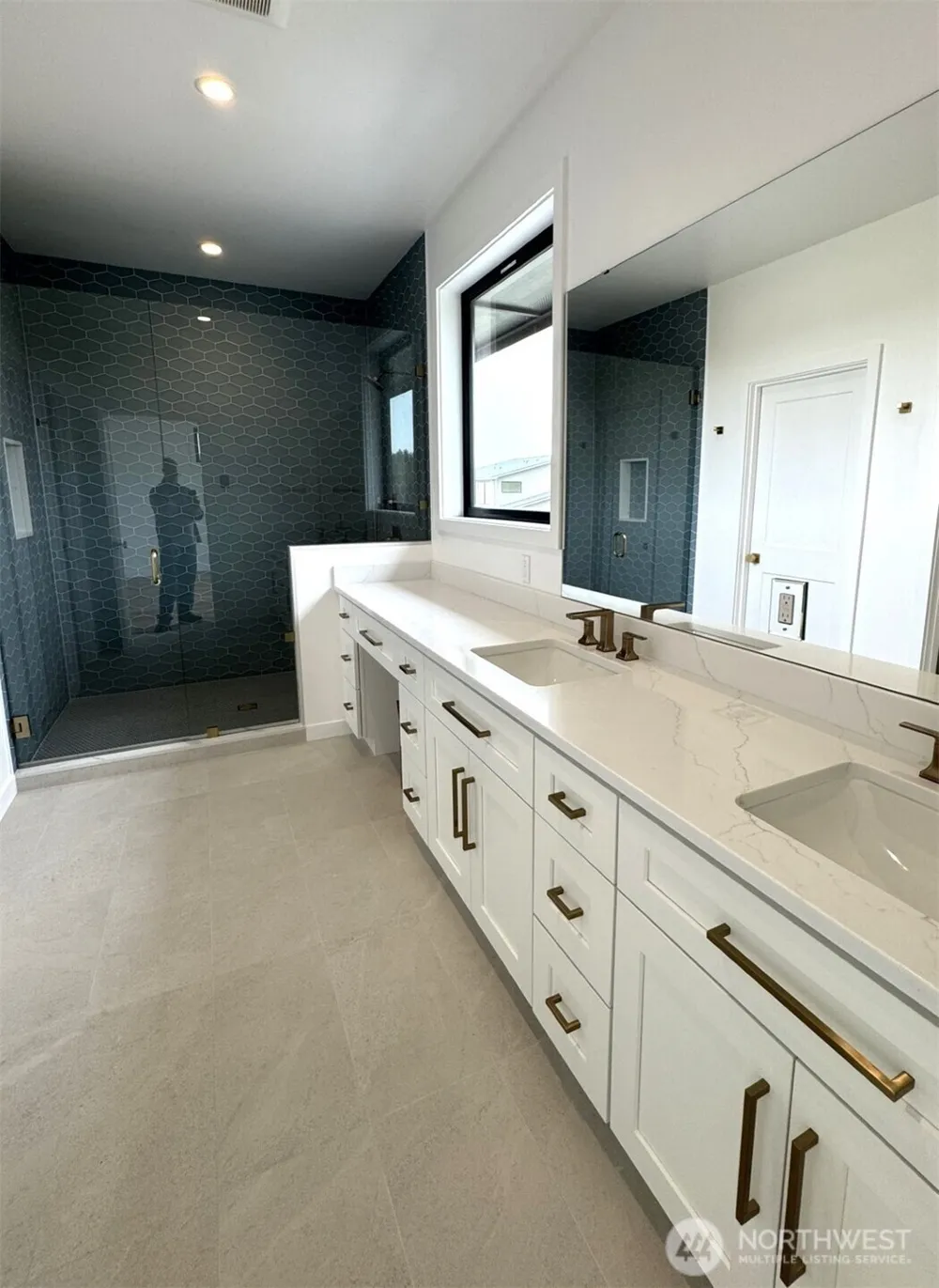 1505 Agate Lane Westport, WA 98595