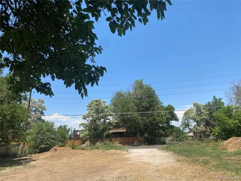 2872 W 55th Avenue
