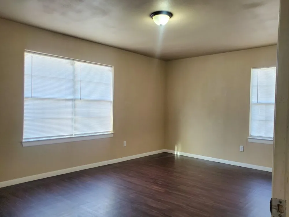 512 Avenue A South Houston, TX 77587