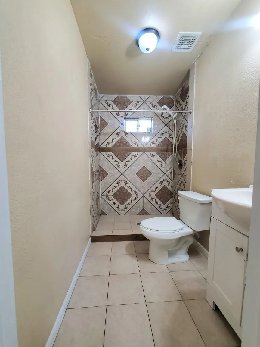 512 Avenue A South Houston, TX 77587