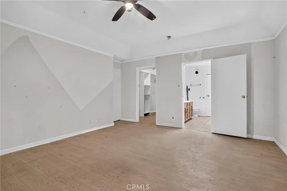 9140 Noble Avenue North Hills, CA 91343