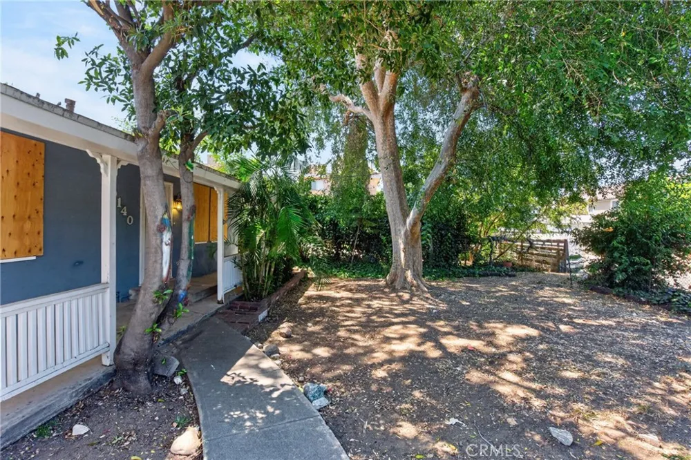 9140 Noble Avenue North Hills, CA 91343