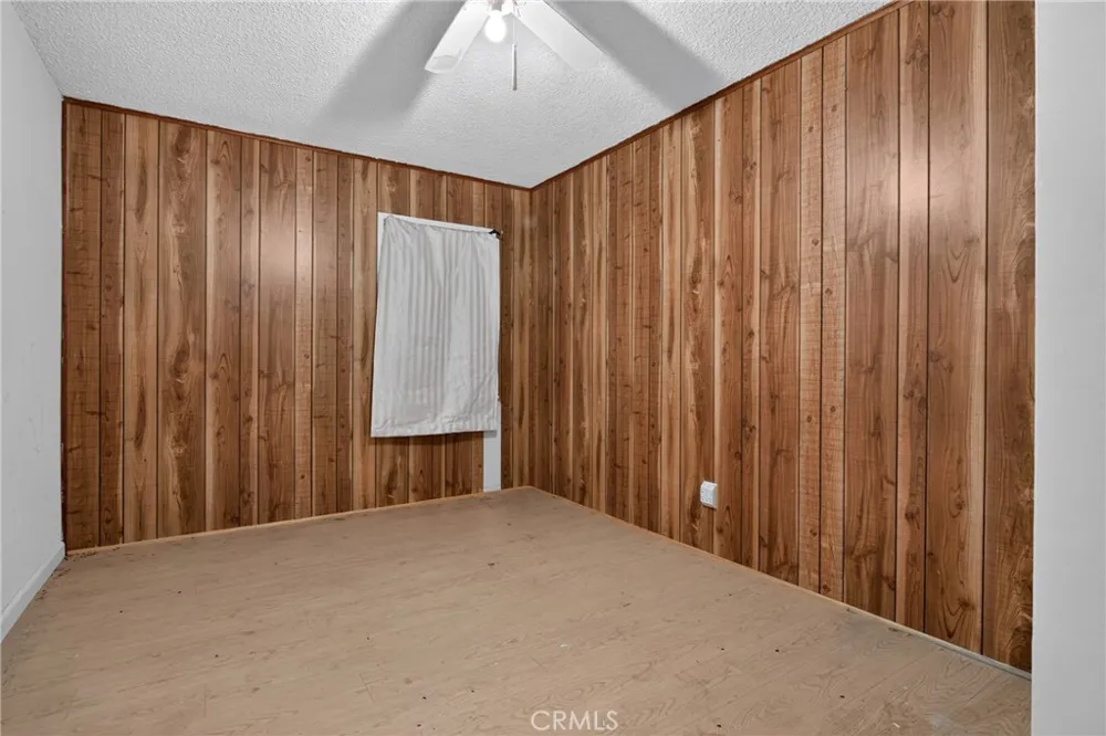 9140 Noble Avenue North Hills, CA 91343