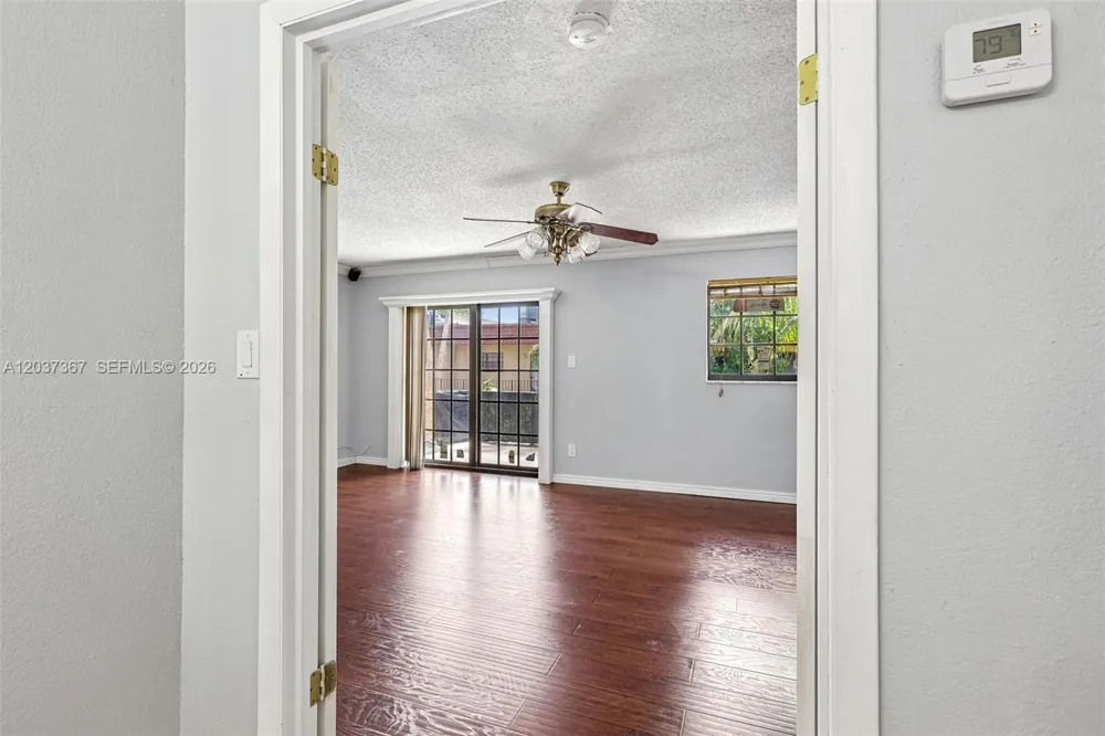 86 Ann Lee Ln Tamarac, FL 33319