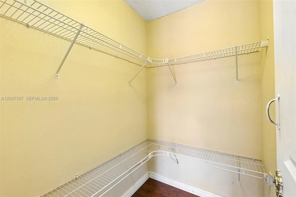 86 Ann Lee Ln Tamarac, FL 33319