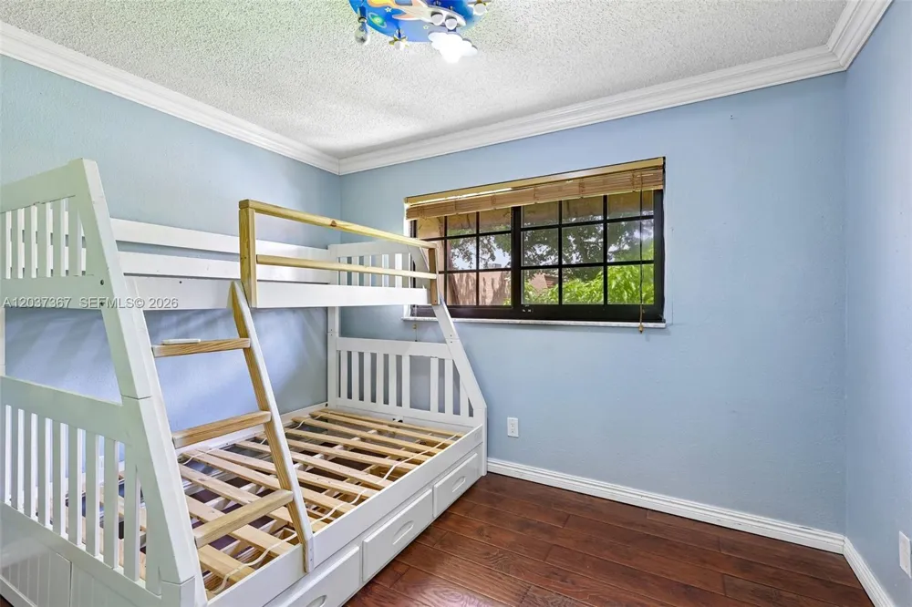 86 Ann Lee Ln Tamarac, FL 33319