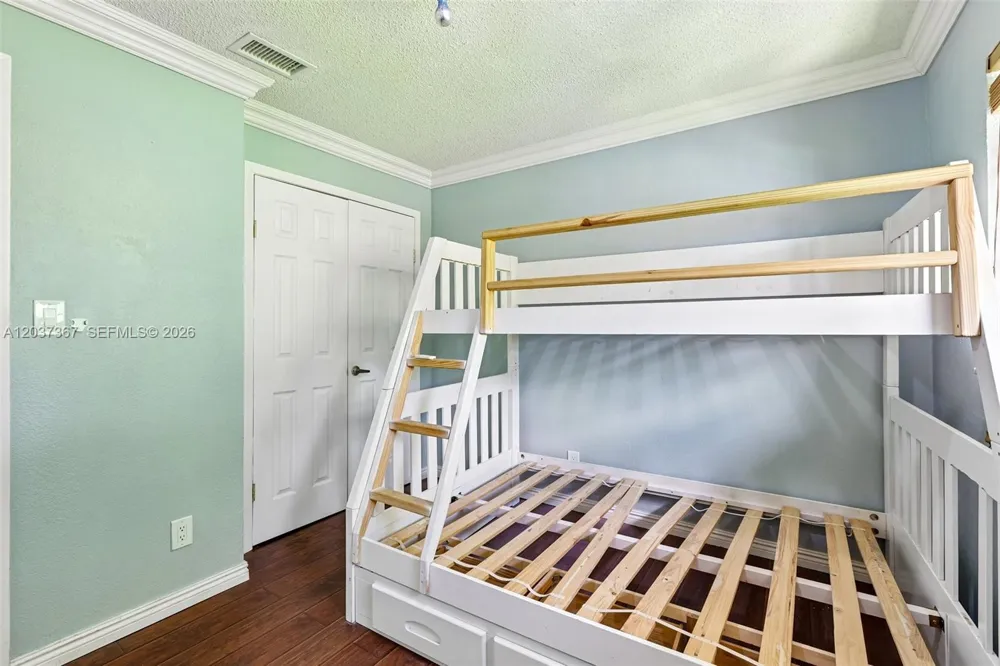 86 Ann Lee Ln Tamarac, FL 33319