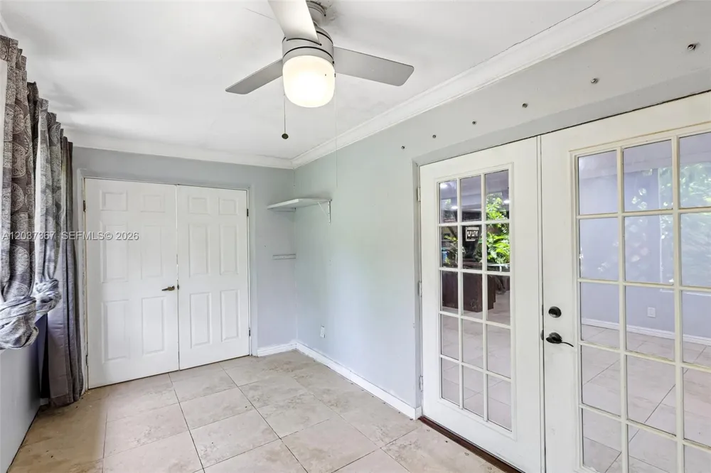 86 Ann Lee Ln Tamarac, FL 33319
