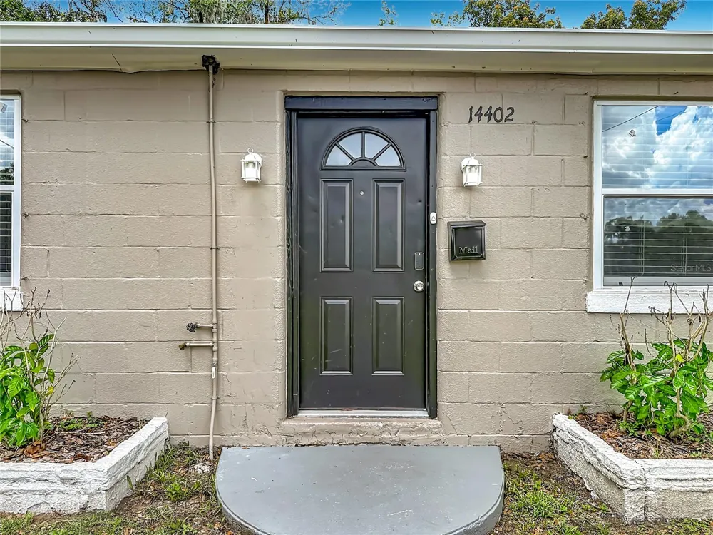 14402 13TH STREET Dade City, FL 33523