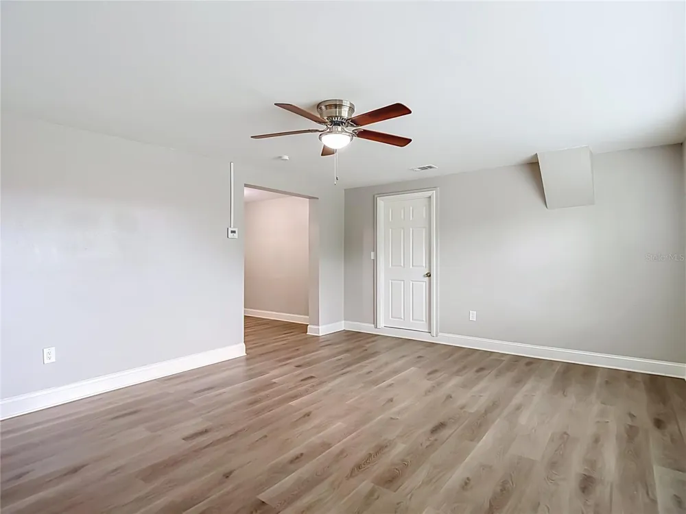 14402 13TH STREET Dade City, FL 33523