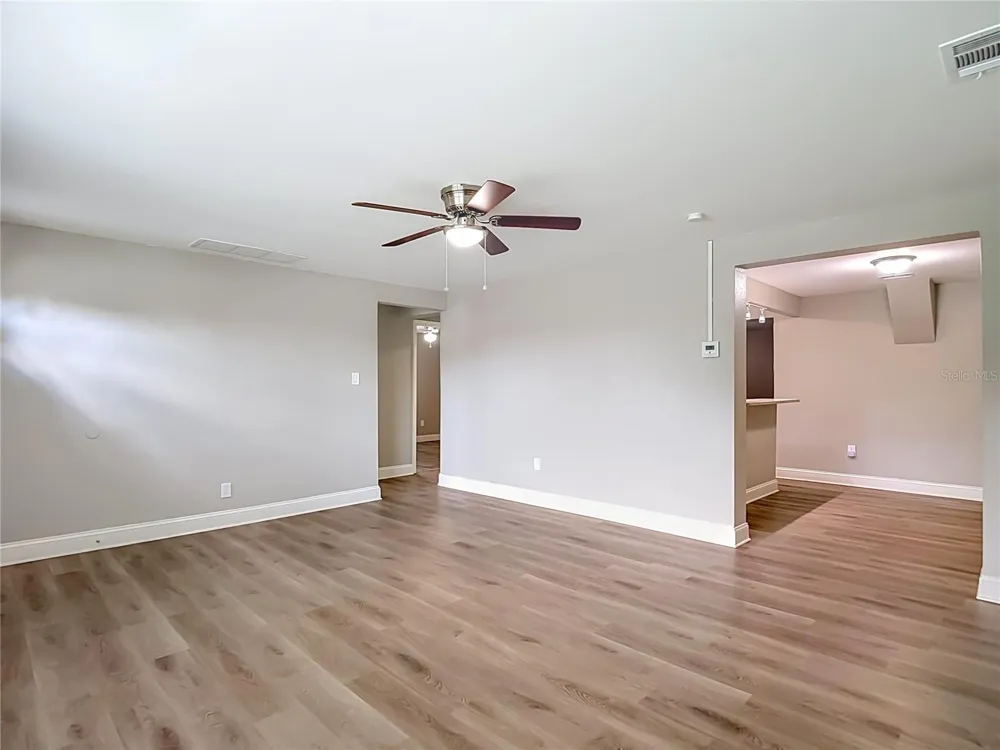 14402 13TH STREET Dade City, FL 33523