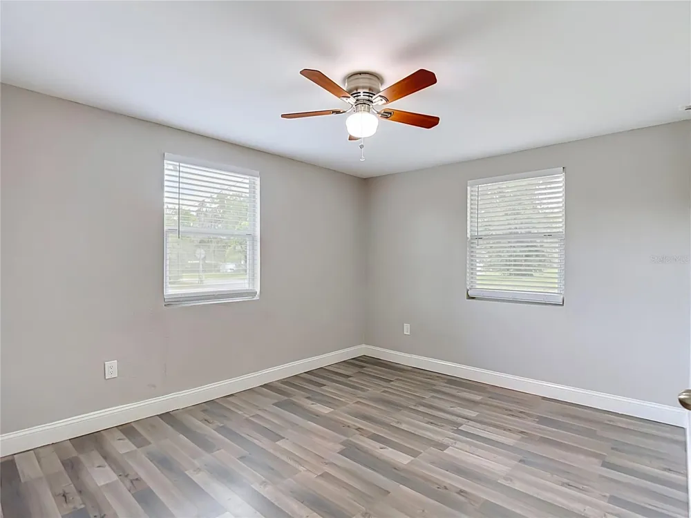 14402 13TH STREET Dade City, FL 33523