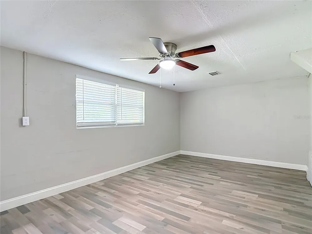 14402 13TH STREET Dade City, FL 33523