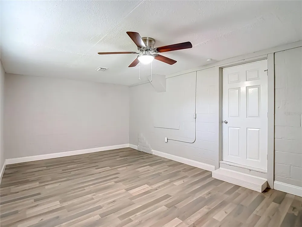 14402 13TH STREET Dade City, FL 33523