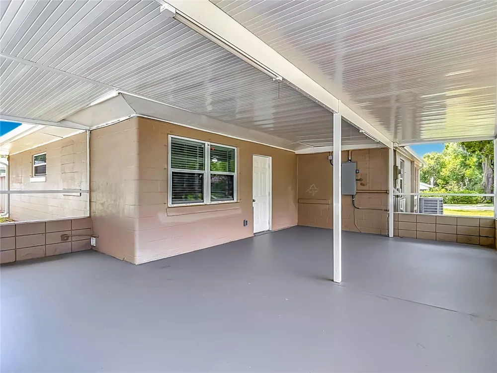 14402 13TH STREET Dade City, FL 33523