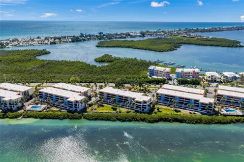 1591 BEACH ROAD #401