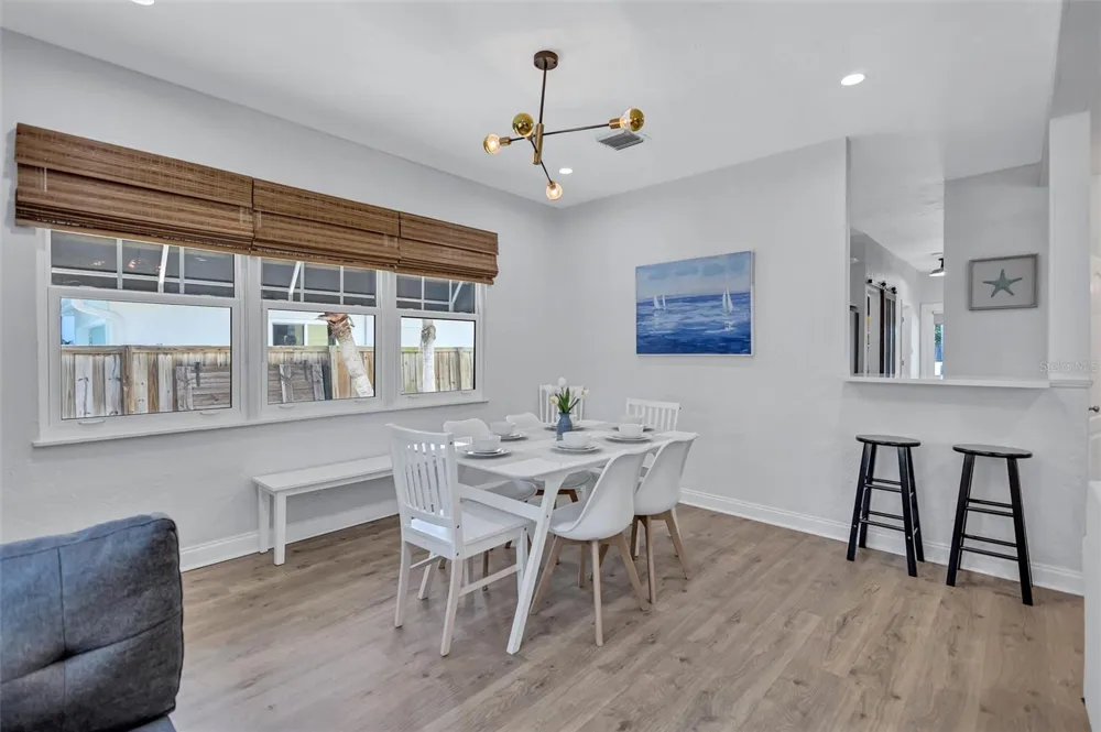 2437 FLOYD STREET Sarasota, FL 34239