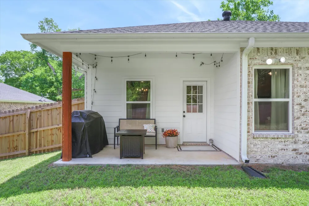 10883 Browning Street Brownsboro, TX 75756