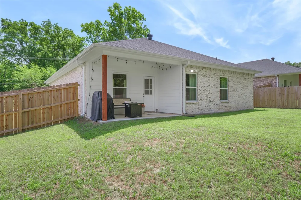 10883 Browning Street Brownsboro, TX 75756