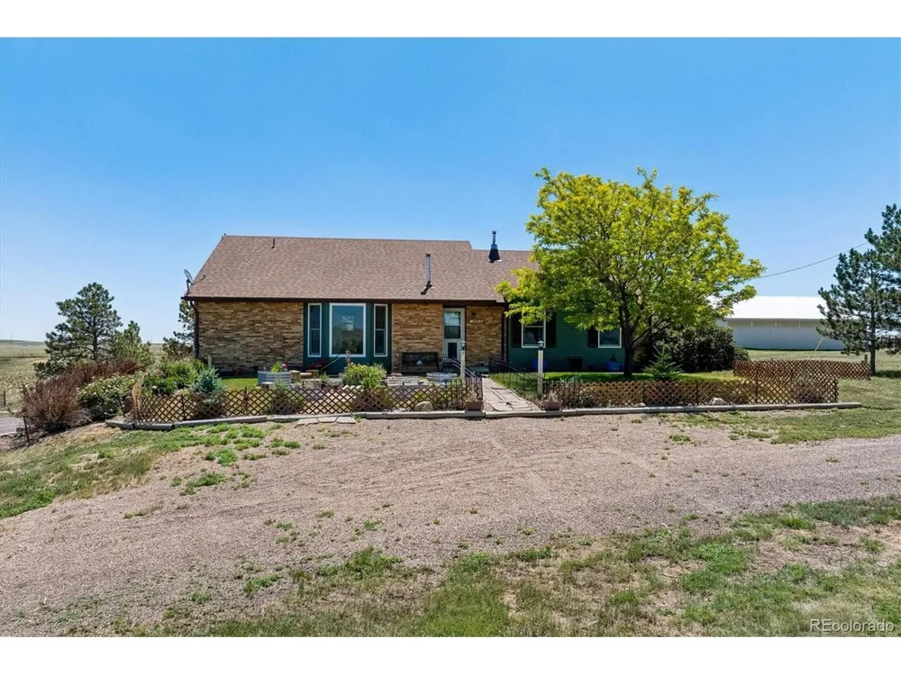 45412 Sun Country Drive Elizabeth, CO 80107