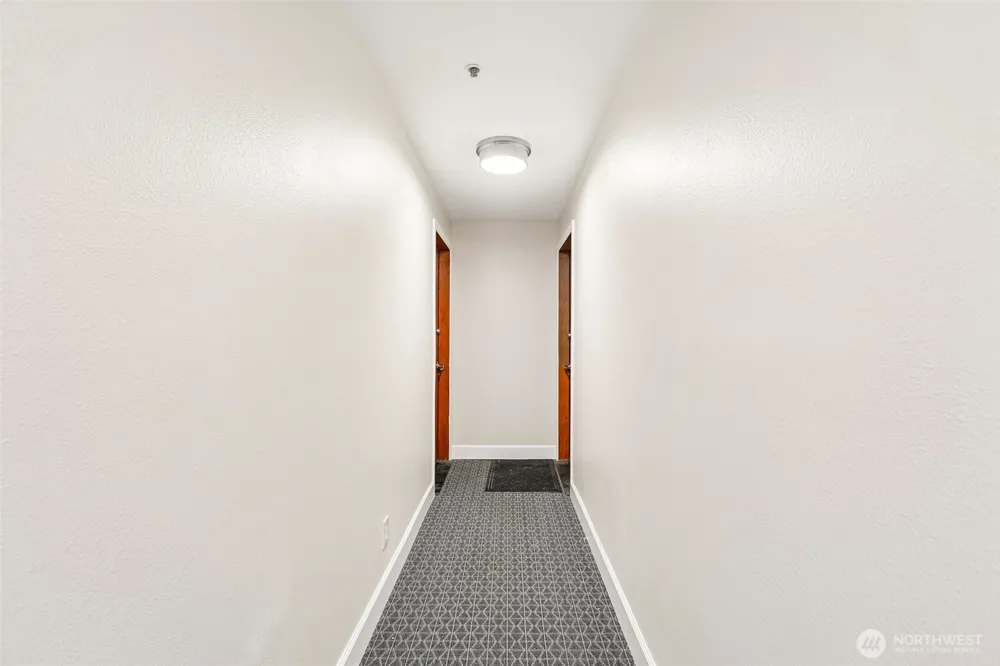 717 NW 70th Street #203 Seattle, WA 98117