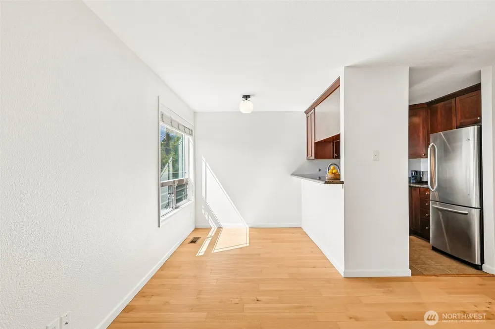 717 NW 70th Street #203 Seattle, WA 98117