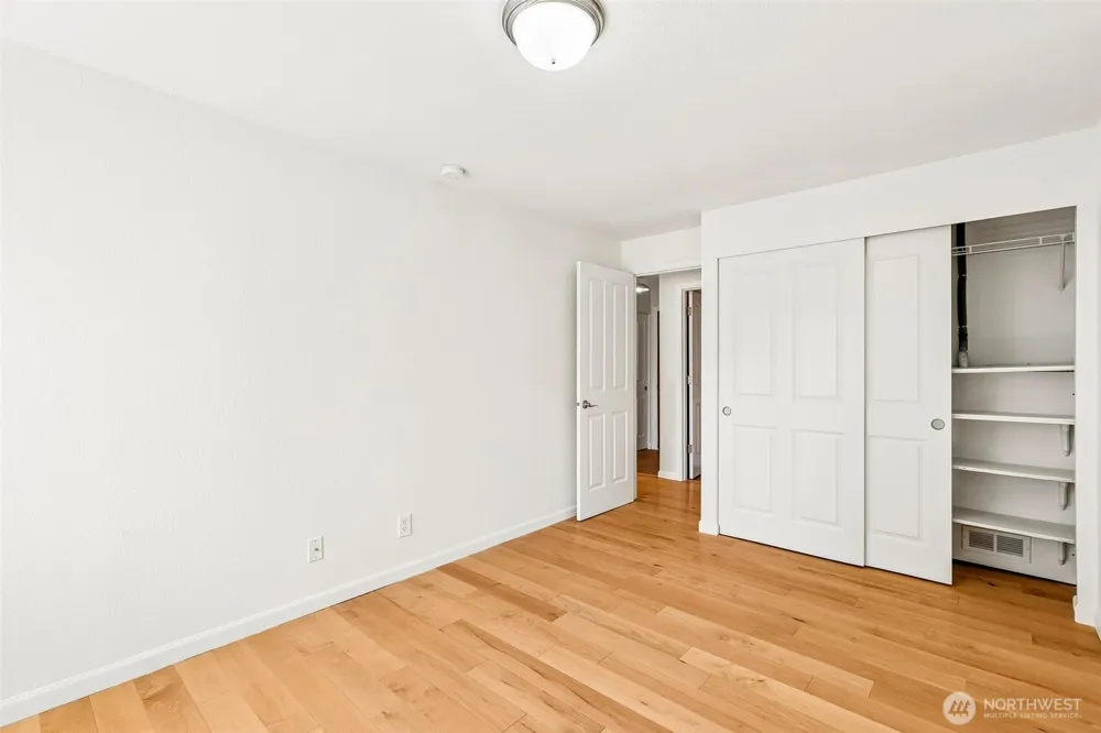717 NW 70th Street #203 Seattle, WA 98117