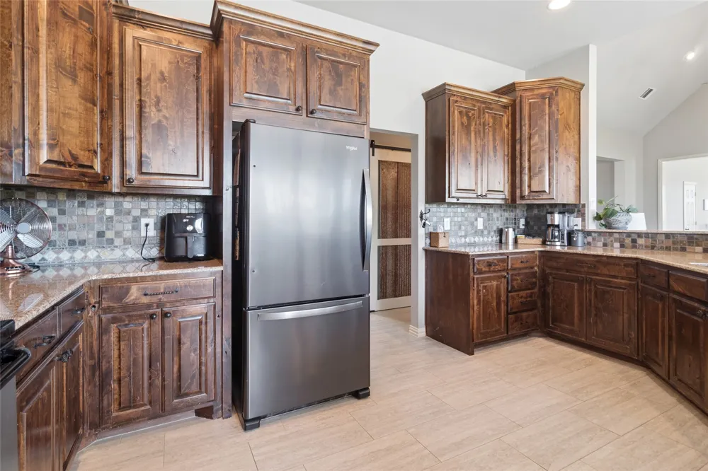 82 Forest Hills Circle Gunter, TX 75058