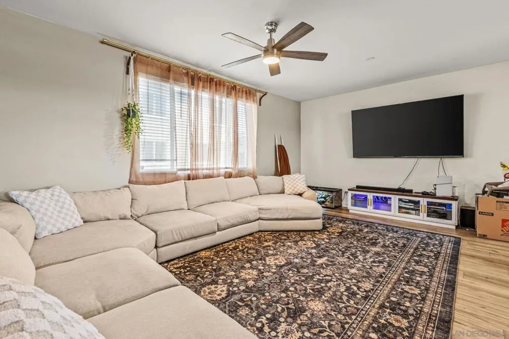 5310 Seacliff pl #11 San Diego, CA 92154