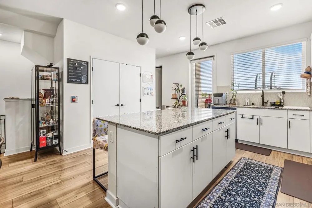 5310 Seacliff pl #11 San Diego, CA 92154