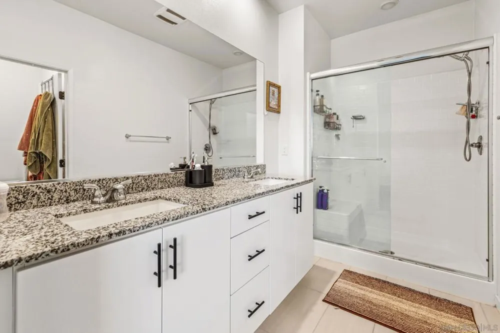5310 Seacliff pl #11 San Diego, CA 92154