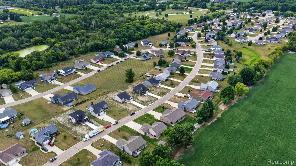 10206 Hunt Drive Davison City, MI 48423