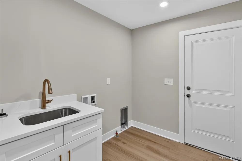 10206 Hunt Drive Davison City, MI 48423