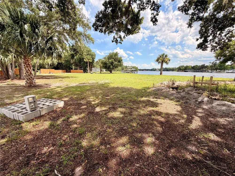 1570 RIVEREDGE COURT Astor, FL 32102