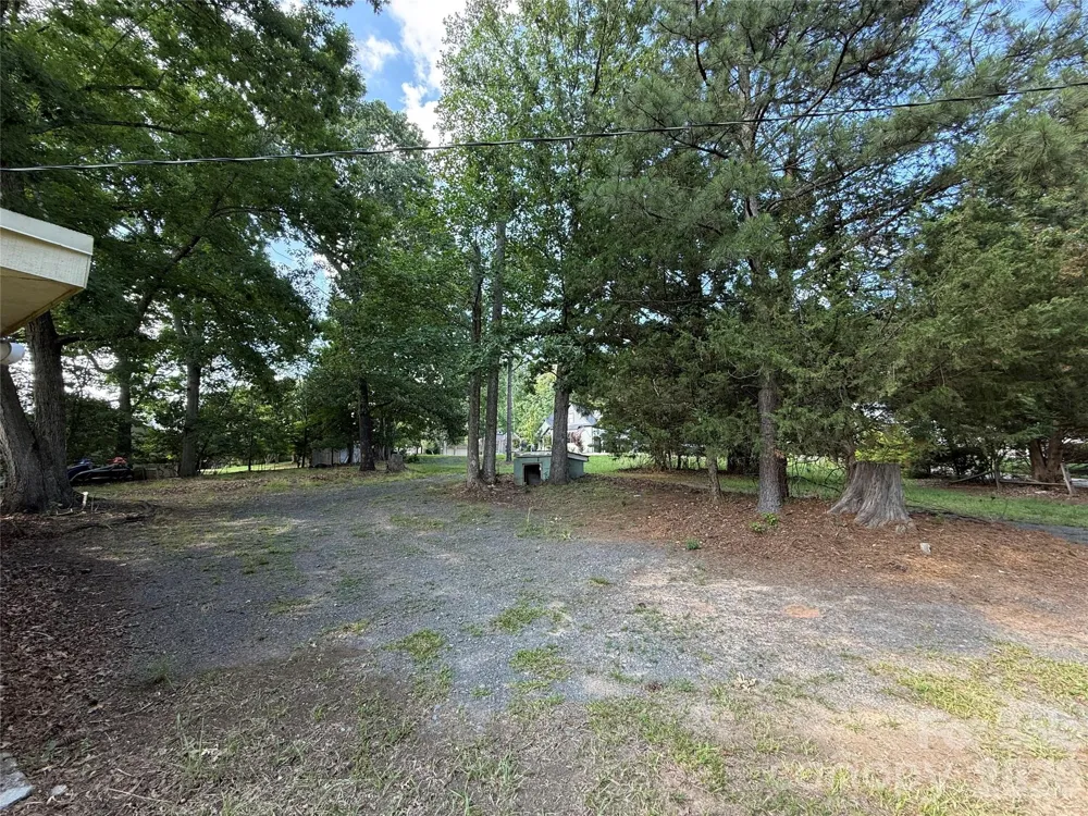 16411 Crosshaven Drive Charlotte, NC 28278