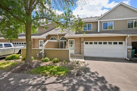 102 Primrose Court