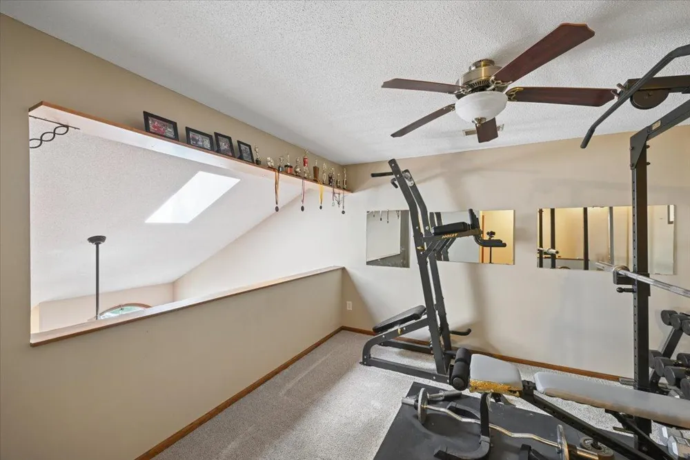 102 Primrose Court Vadnais Heights, MN 55127