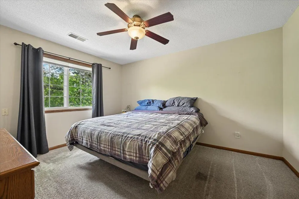 102 Primrose Court Vadnais Heights, MN 55127
