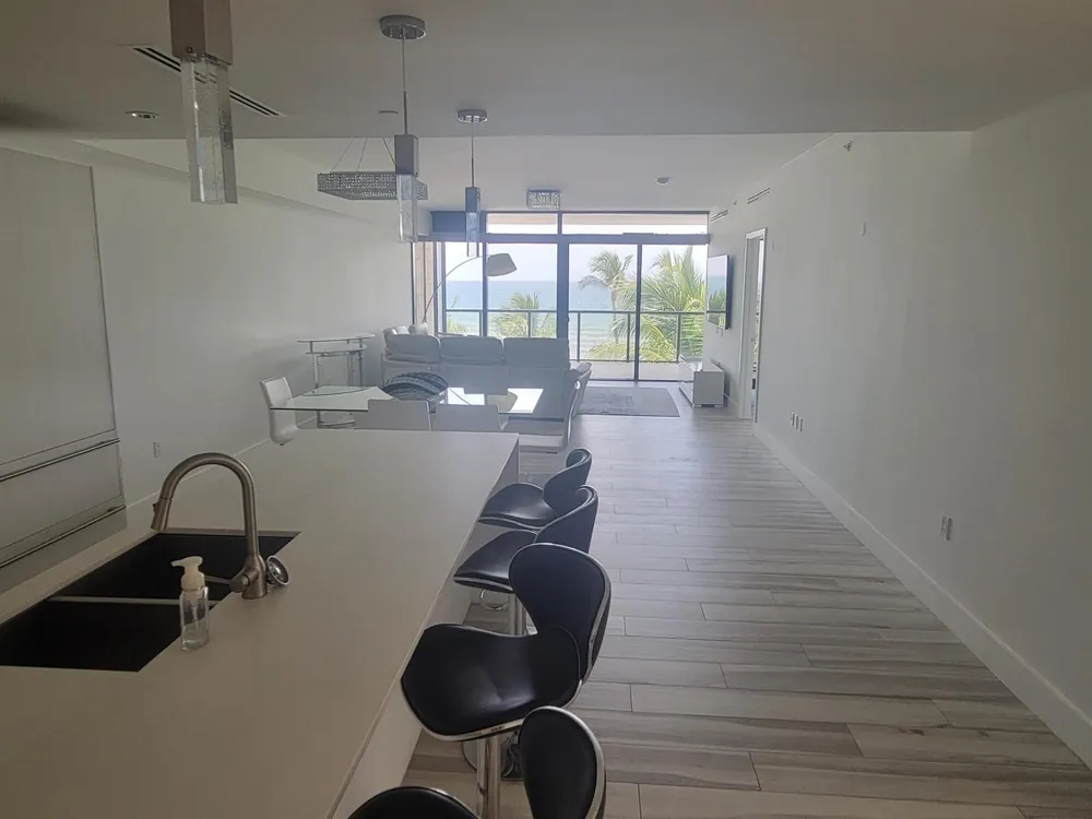 2101 S Surf Road #Phe Hollywood, FL 33019