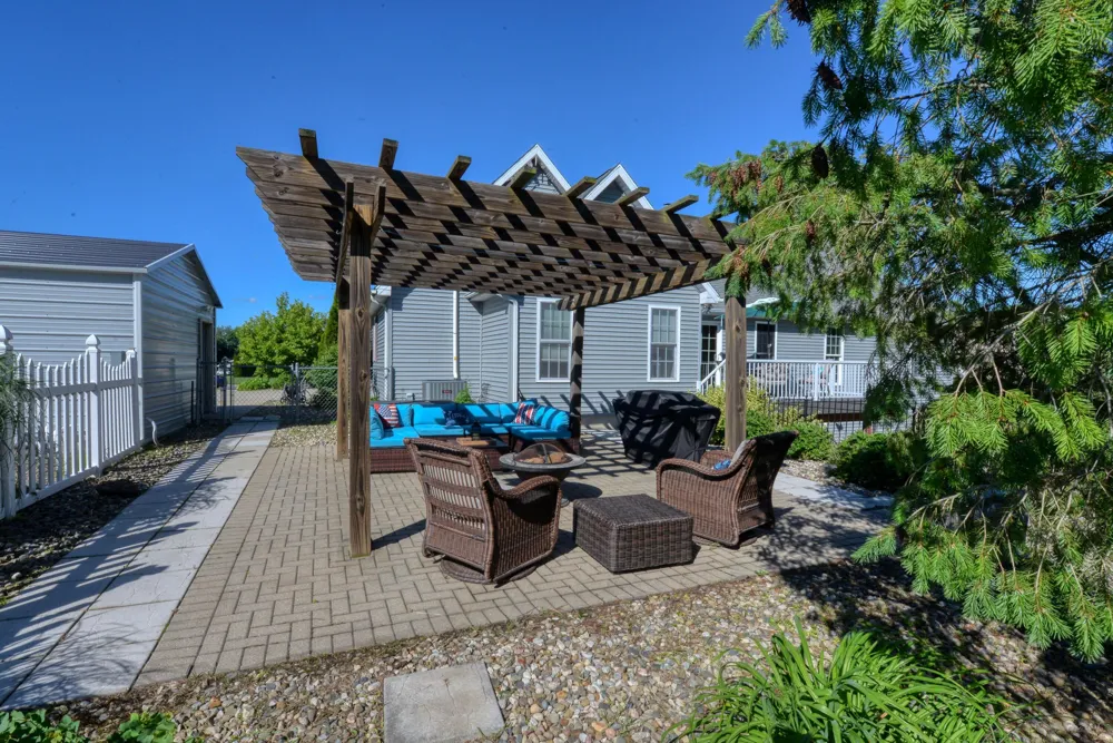 3860 Gateway Lane Bertrand Township, MI 49120