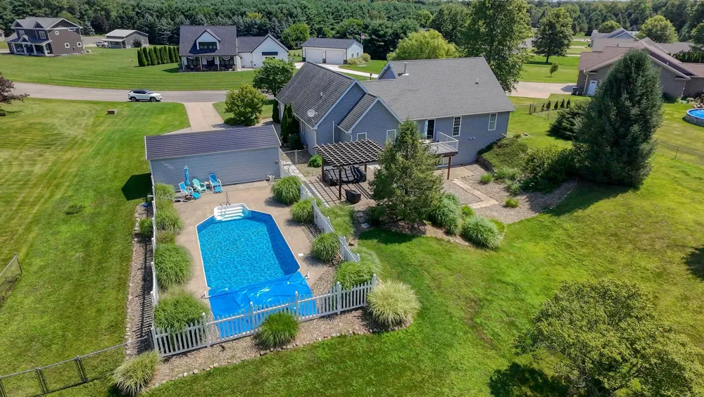 3860 Gateway Lane Bertrand Township, MI 49120
