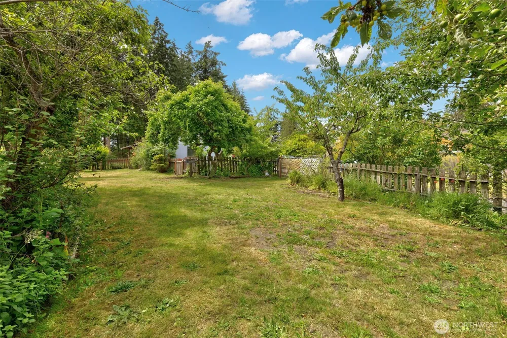 20 Hadlock Avenue Port Hadlock, WA 98339