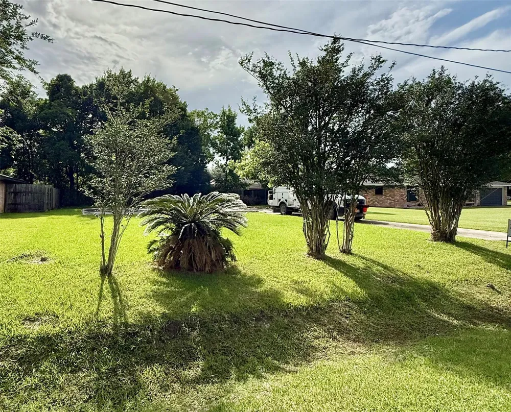 320 Hebert Street Vidor, TX 77662