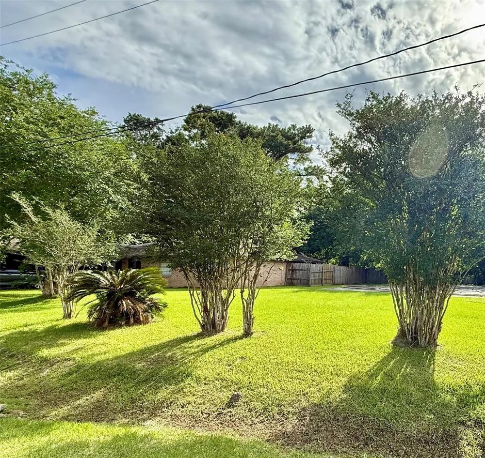 320 Hebert Street Vidor, TX 77662