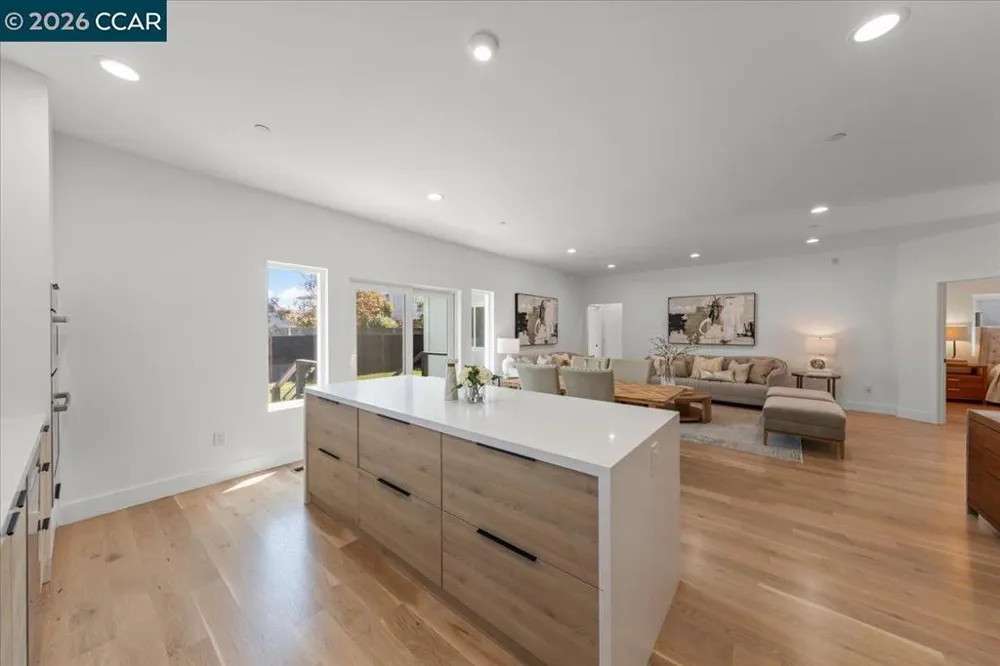 714 4Th Ave San Bruno, CA 94066