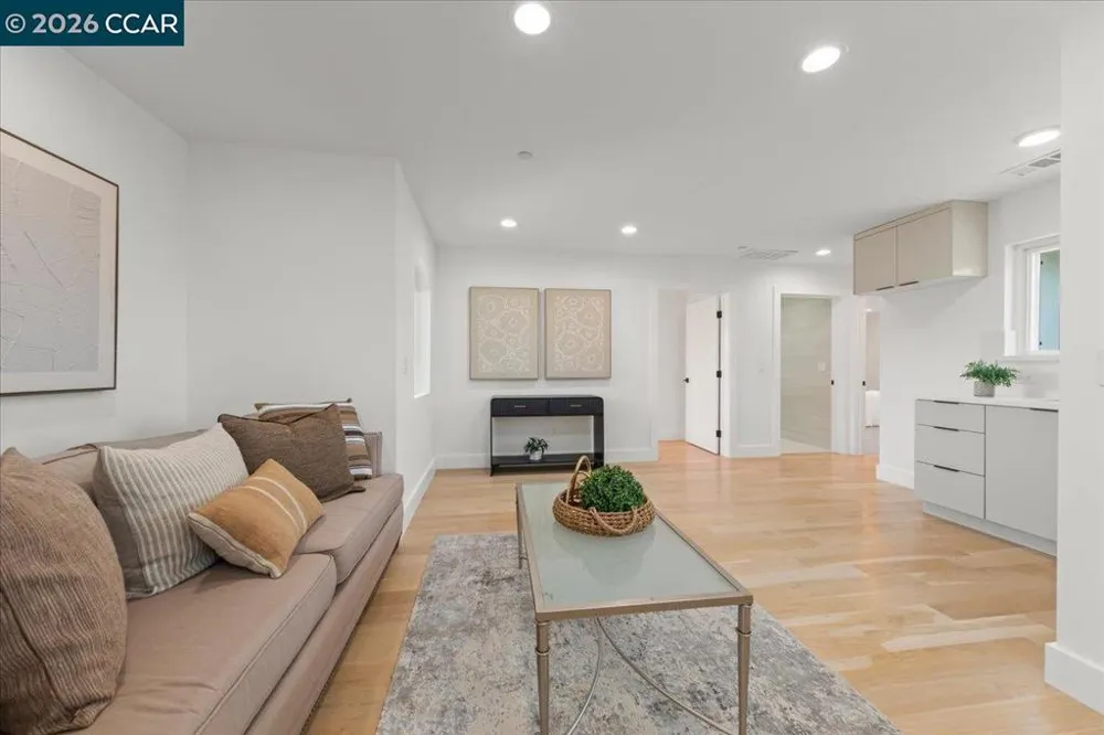 714 4Th Ave San Bruno, CA 94066