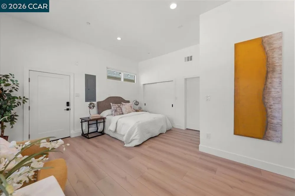 714 4Th Ave San Bruno, CA 94066